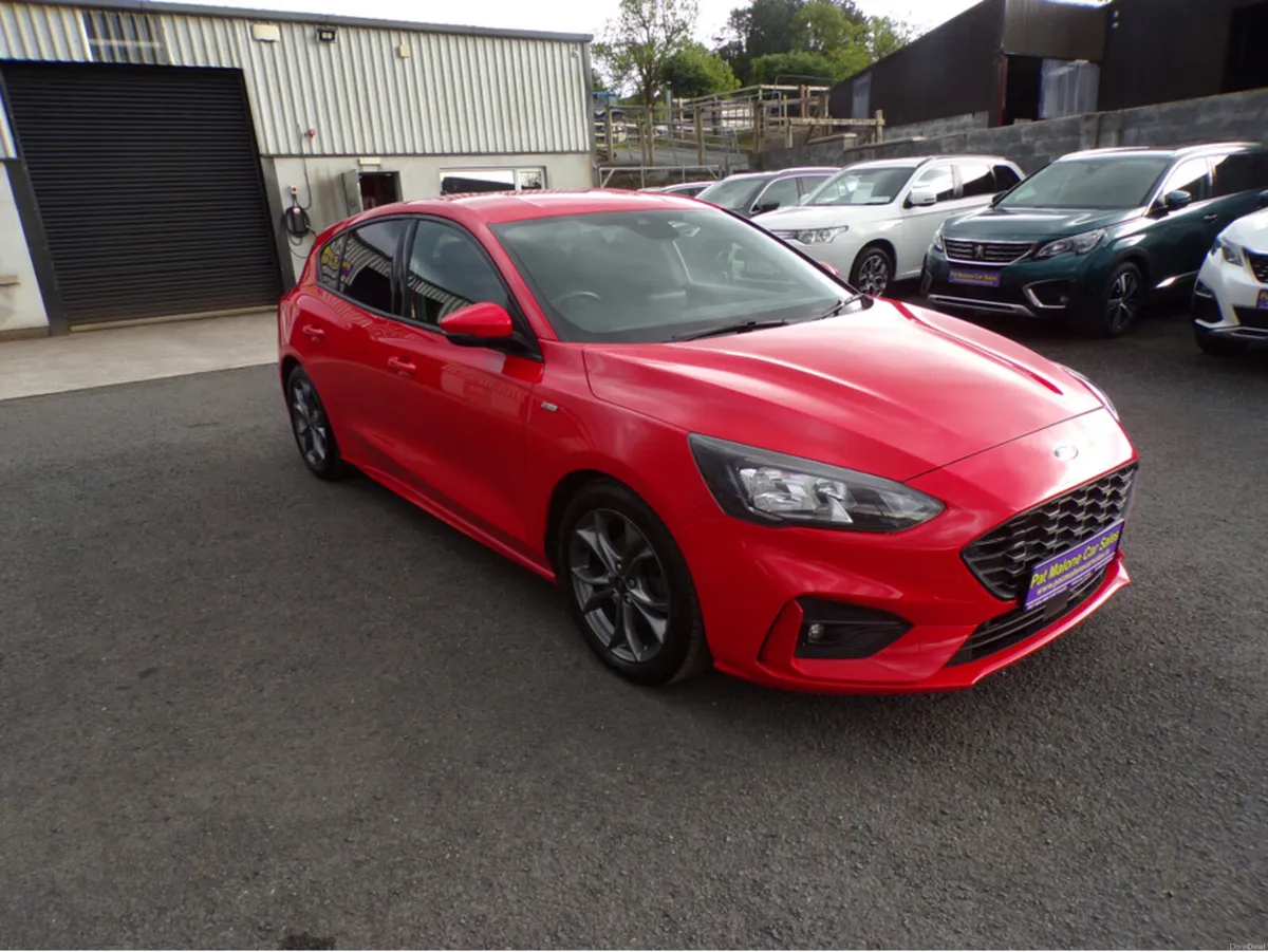 Ford Focus ST-LINE TDCI AUTO - Image 3