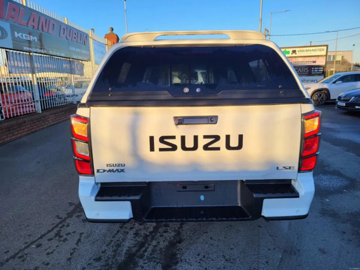 2026 ISUZU D-Max LSE @ Carland Dublin - Image 4