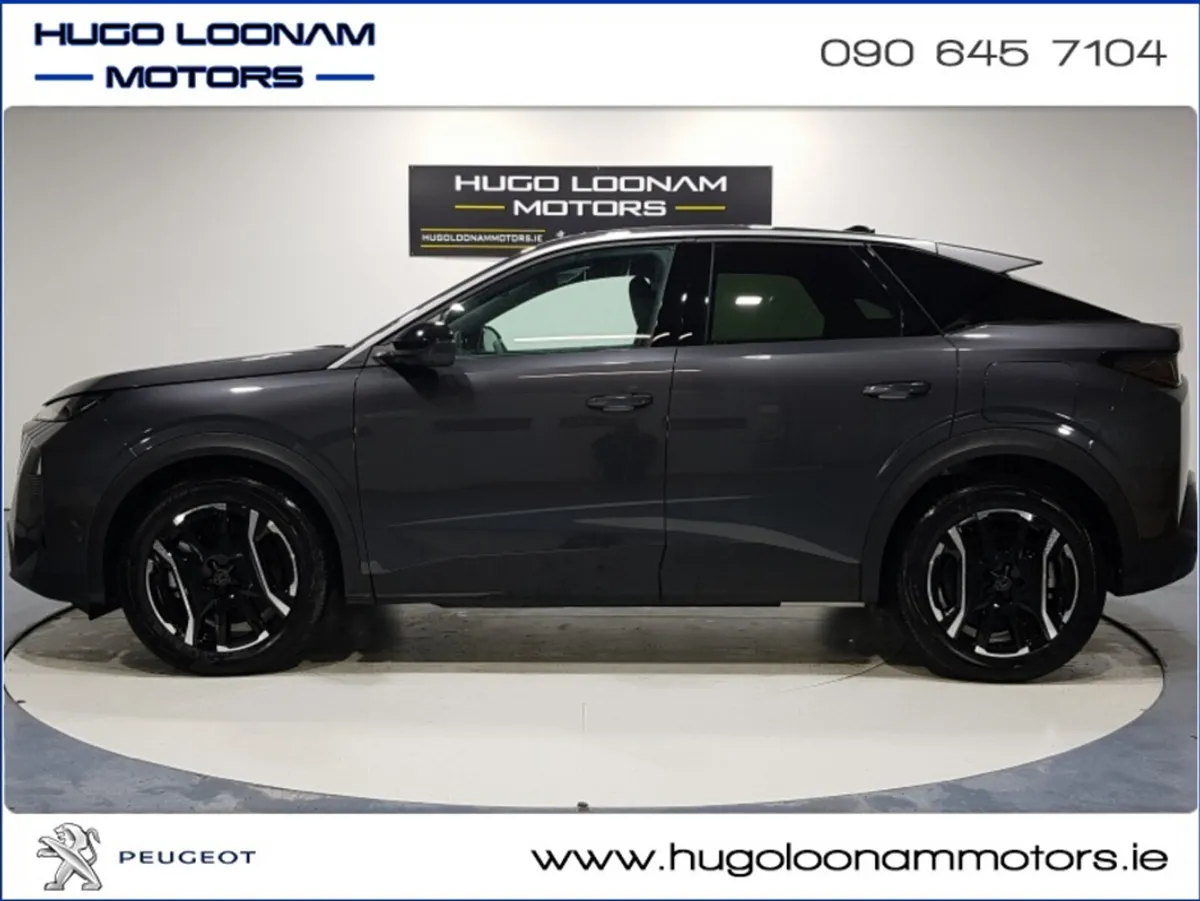 Peugeot 3008 eAllure 73kWh 210bhp - Image 4