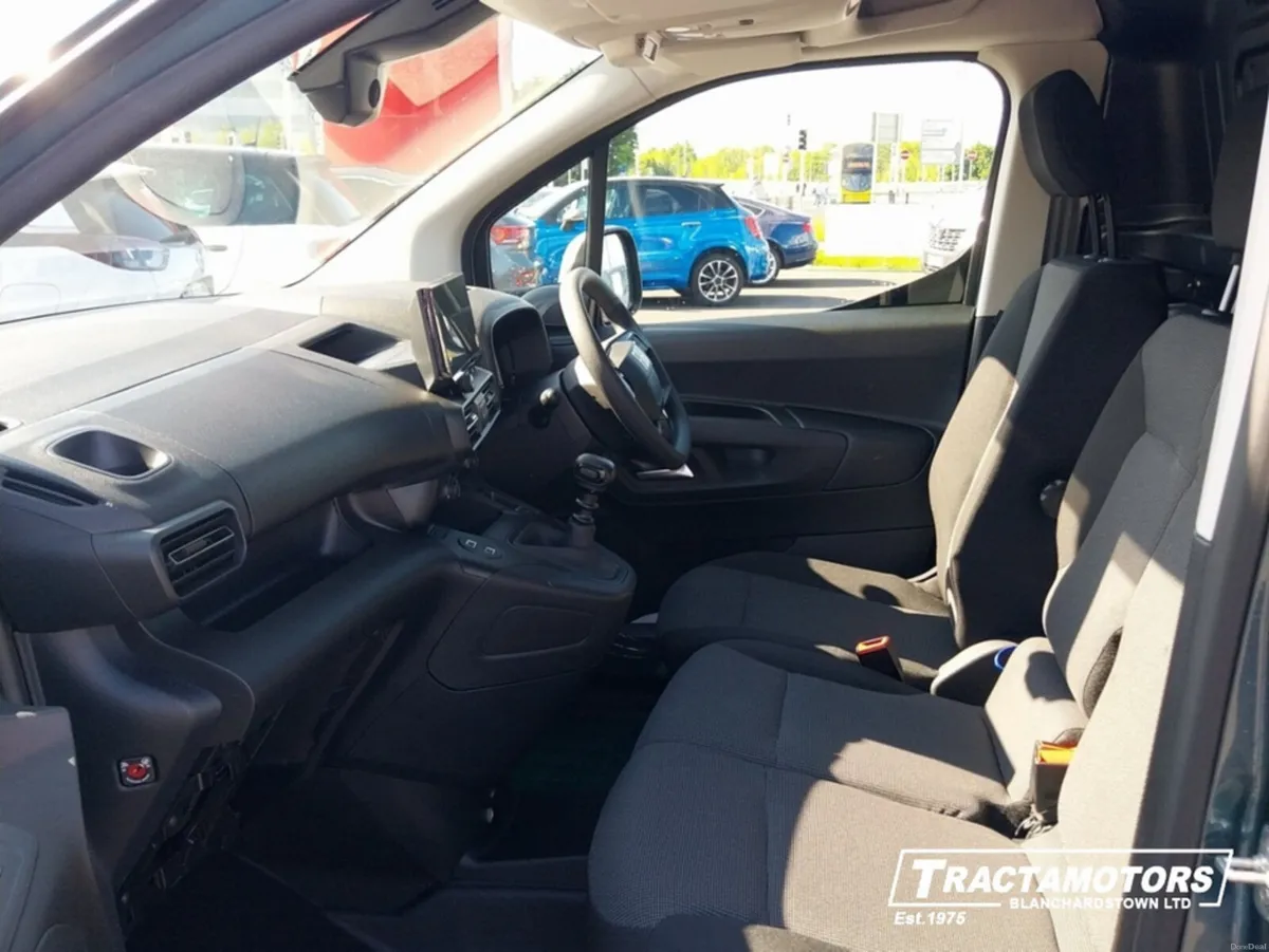 Fiat Doblo 1.5 TECHNICO - Image 4