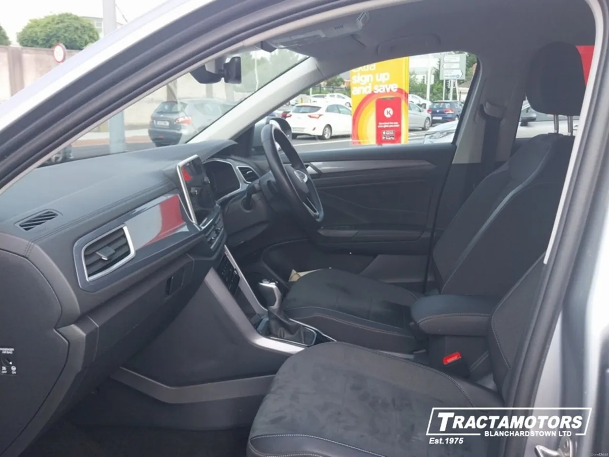 Volkswagen T-Roc STYLE 1.5 TSI D7F 150HP - Image 4