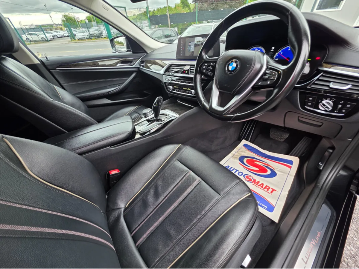 BMW 5-Series 523D LUXURY - CARPLAY NAVIGATION EDIT - Image 4