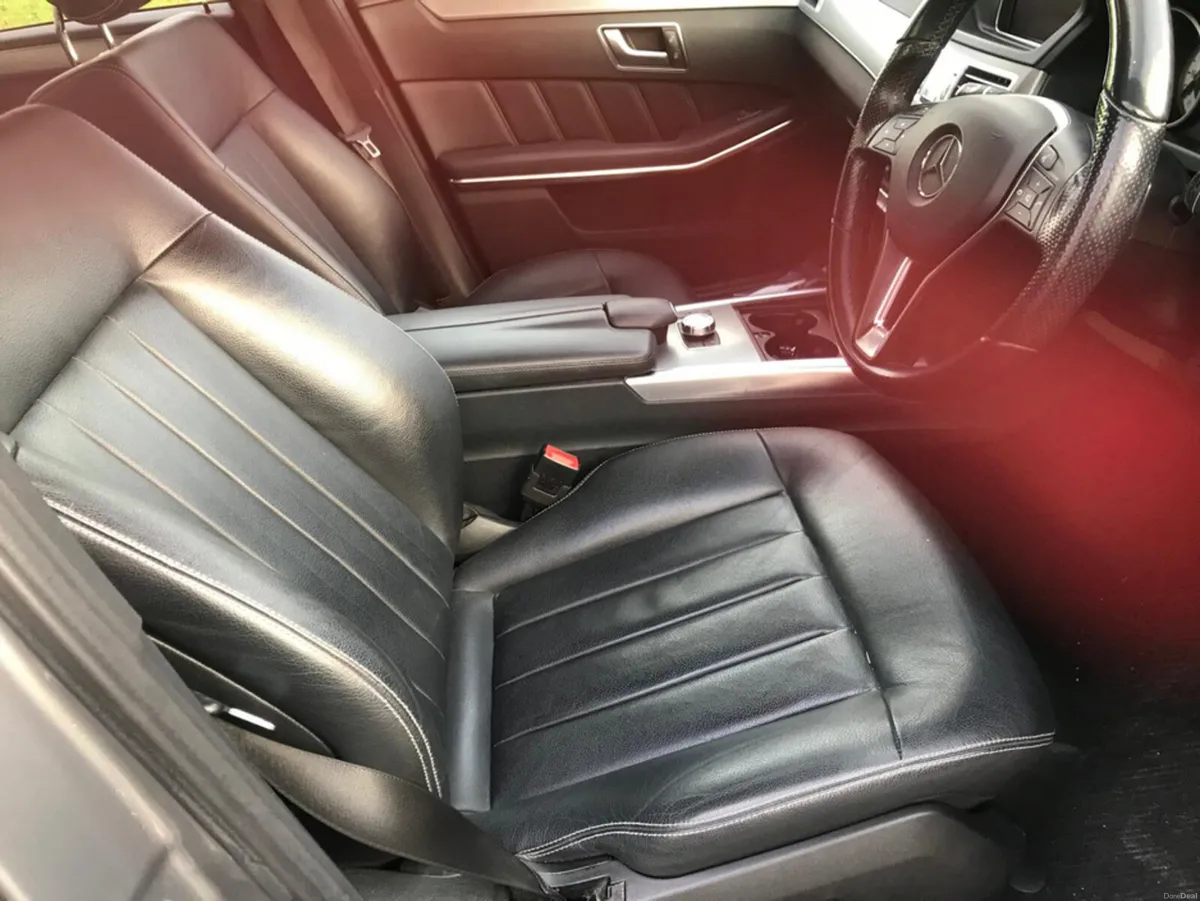 Mercedes-Benz E-Class E SERIES BLUETEC SE 4DR AUTO - Image 5