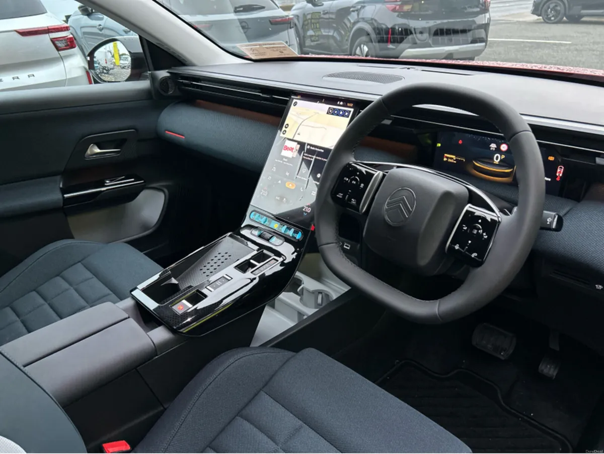 Citroen C5 Aircross Plus Hybrid - Image 6