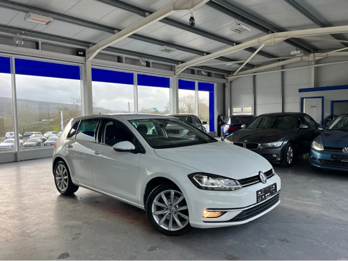 Volkswagen Golf 1.2 Tsi Comfortline Dsg Automatic - Image 1