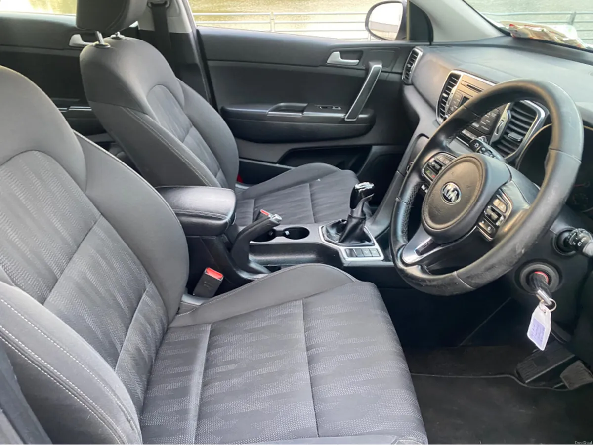 Kia Sportage 1.7 Diesel 114BHP 5DR - Image 5
