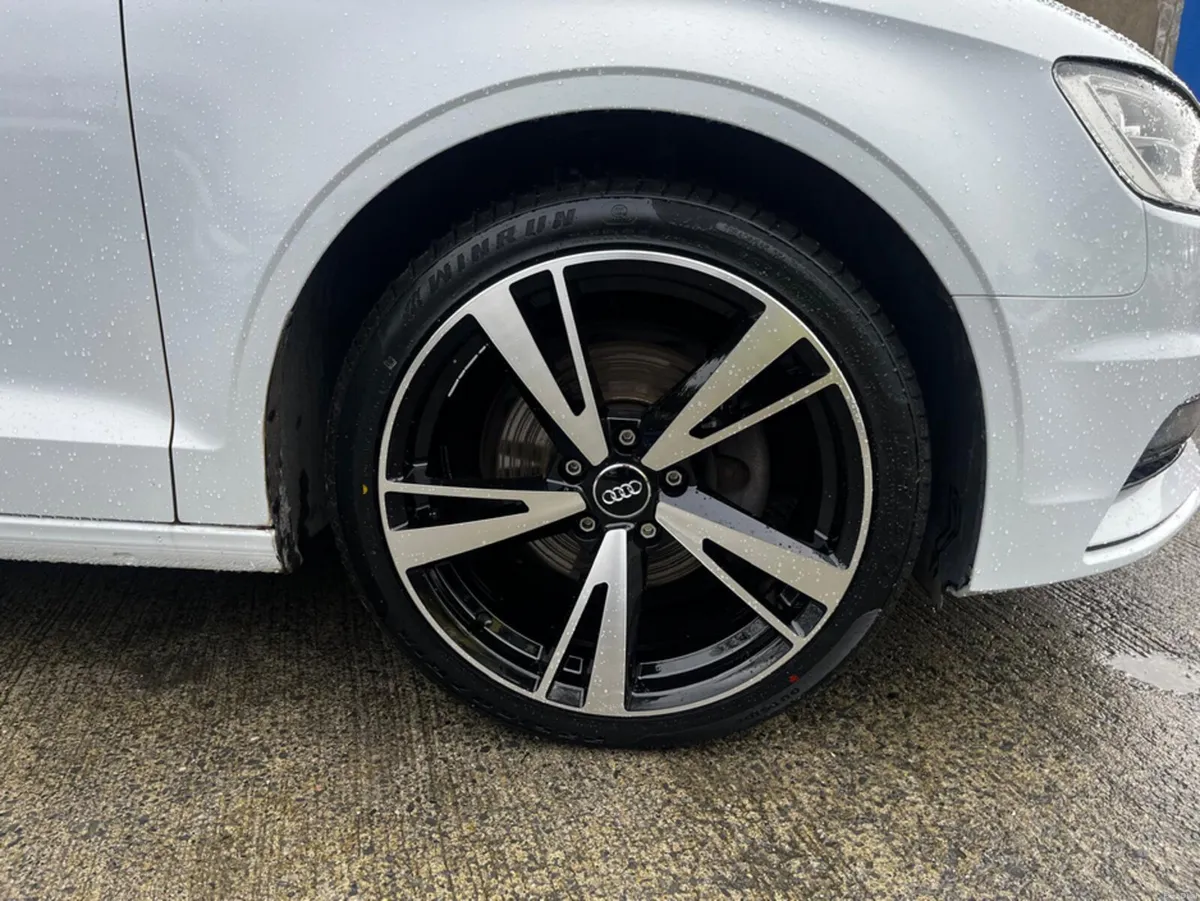 Audi A3 Audi A3 1.4 petrol, automatic 18"alloys - Image 3