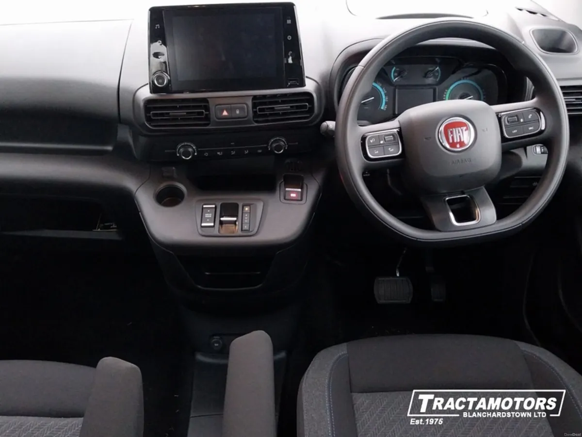 Fiat Doblo COMBI MWB FEEL PACK 4DR - Image 2