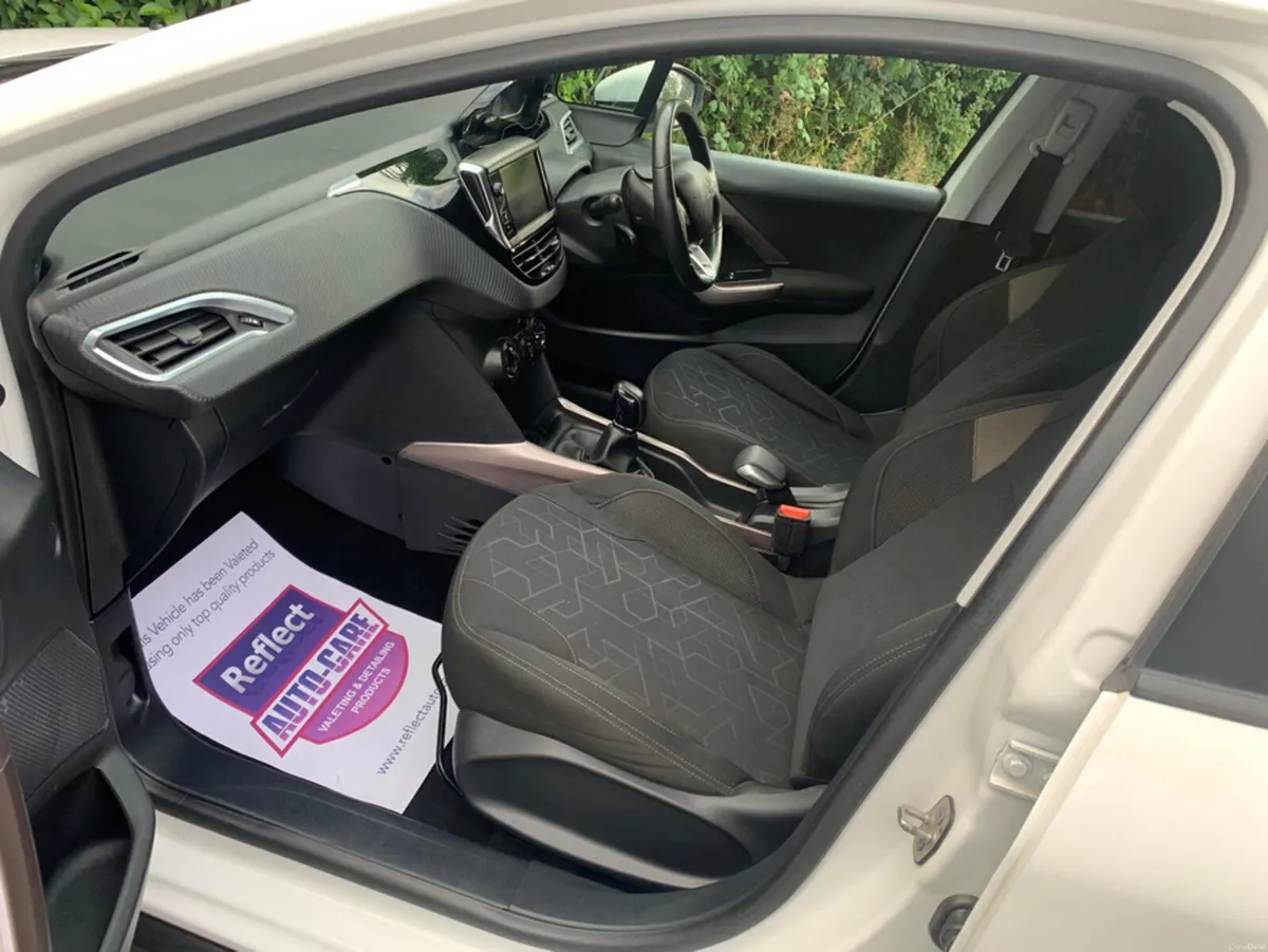 Peugeot 2008 ACTIVE PREMIUM + 136BHP 5 - Image 6