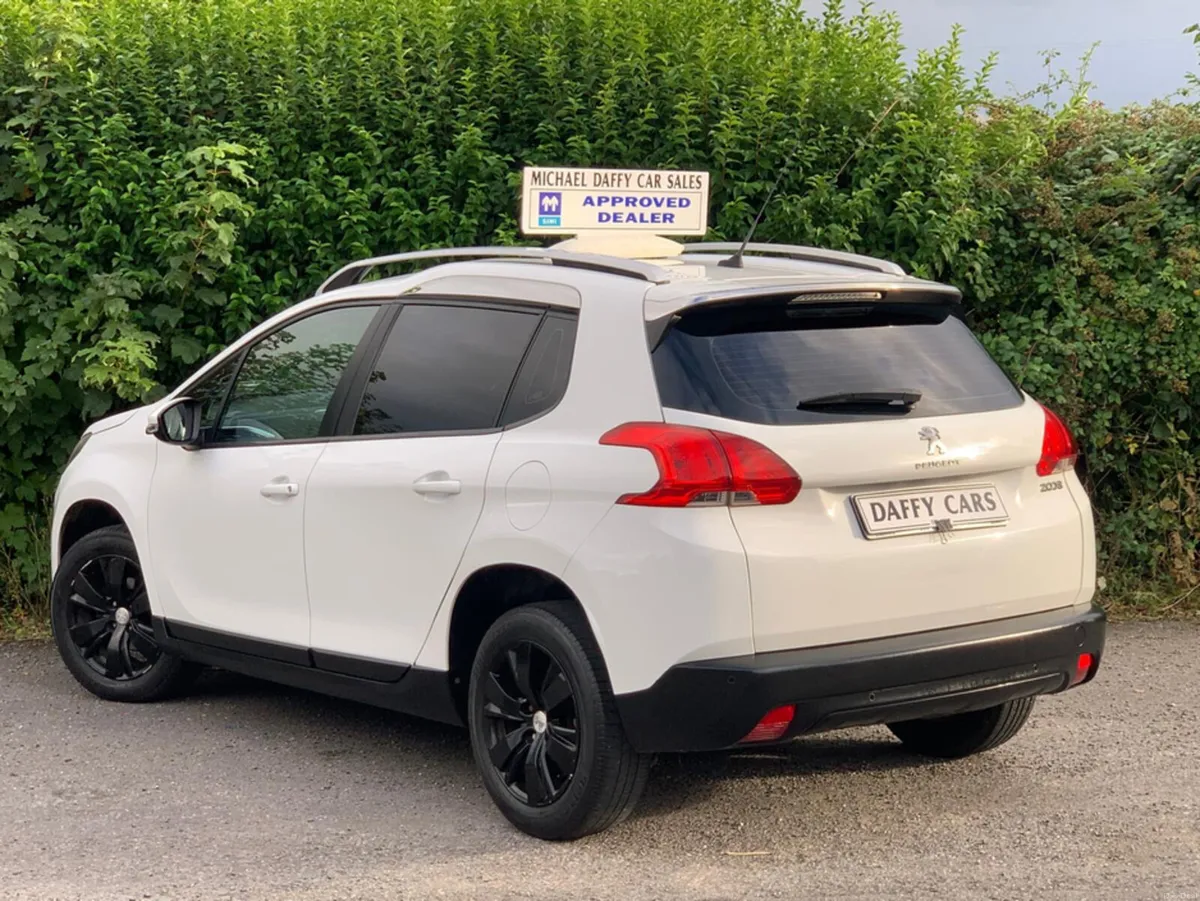 Peugeot 2008 ACTIVE PREMIUM + 136BHP 5 - Image 4