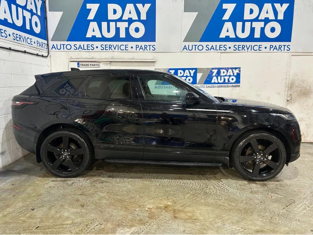 Land Rover Range Rover Velar VELAR 2.0 TD4 5DR - Image 3