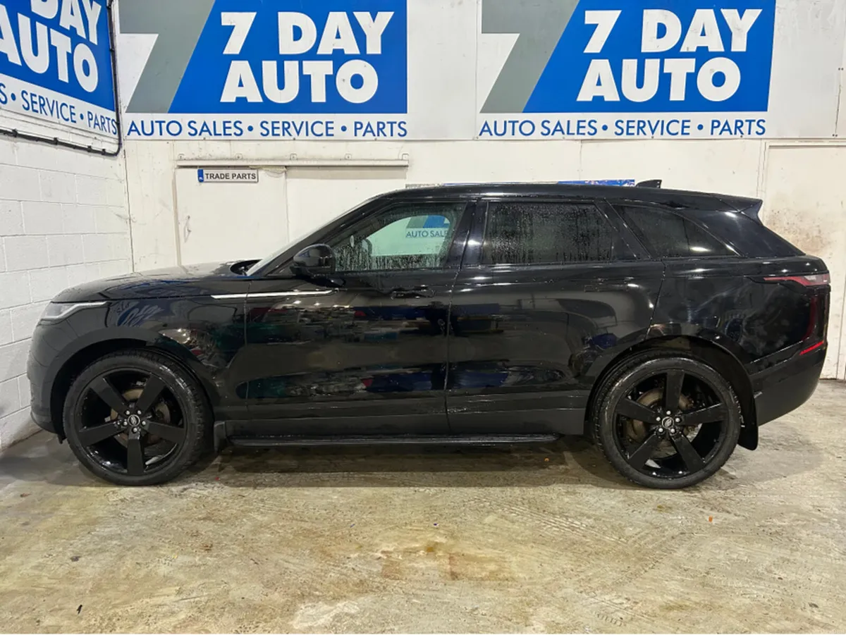 Land Rover Range Rover Velar VELAR 2.0 TD4 5DR - Image 4