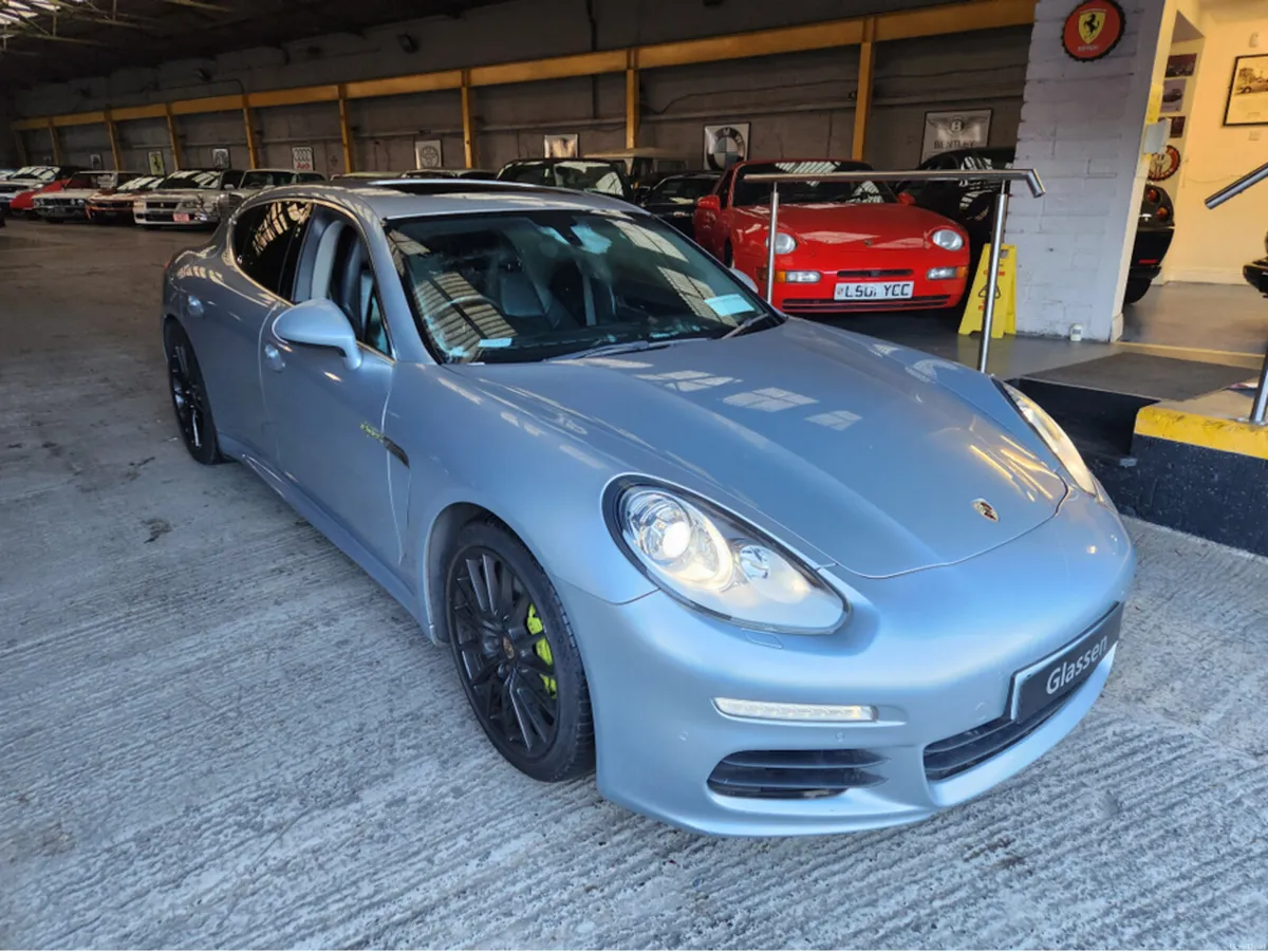 Porsche Panamera 3.0 V6 PETROL  S E-HYBRID TIPTRON - Image 2