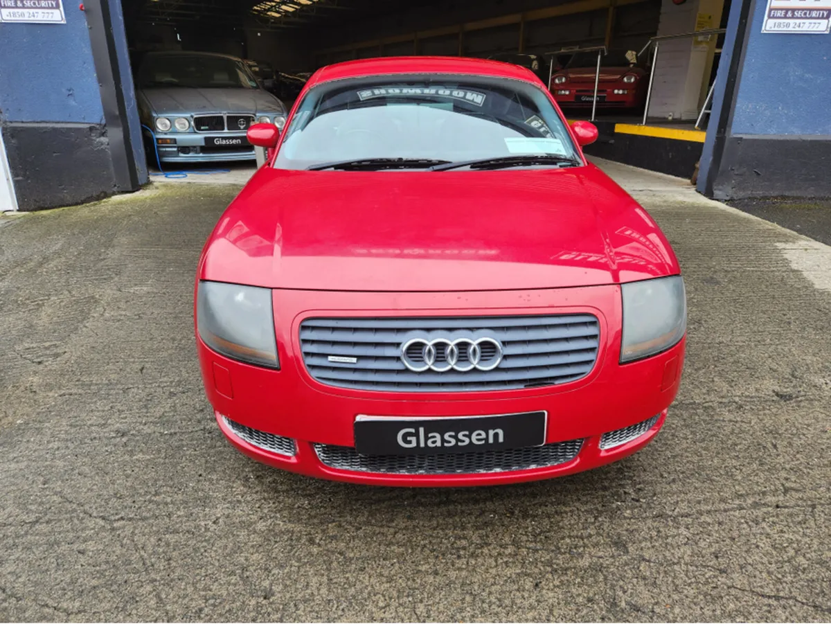 Audi TT QUATTRO 225 BHP// LOW MILEAGE FULL SERVICE - Image 4