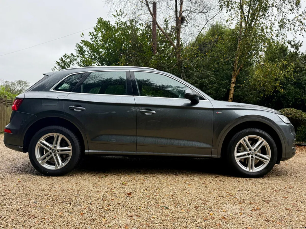 Audi Q5 *Sale Agreed* 2.0 TDI 190 QUATTRO S LINE - Image 3