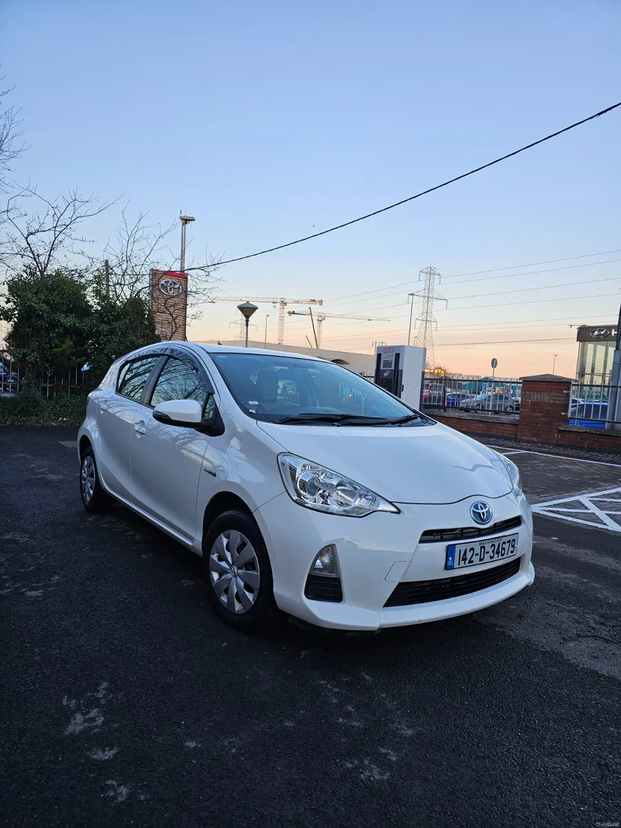 TOYOTA AQUA 2014 Automatic Hybrid - Image 4