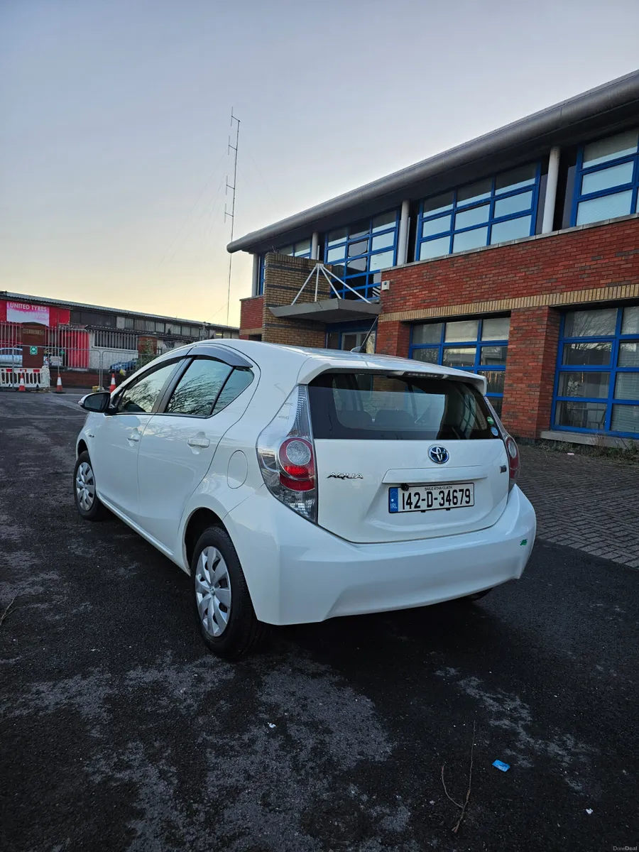 TOYOTA AQUA 2014 Automatic Hybrid - Image 3