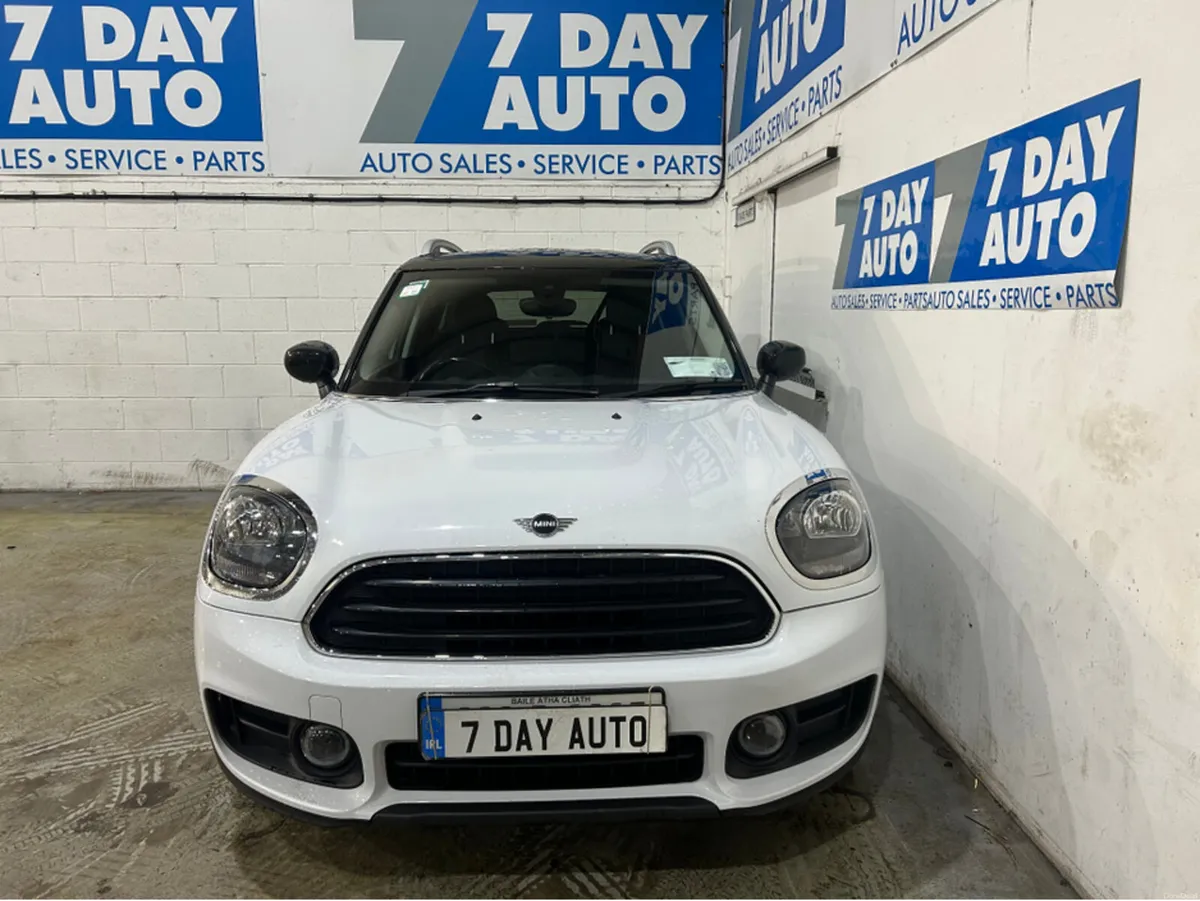 Mini Countryman 2.0D AUTO COOPER COUNTRYMAN - Image 2