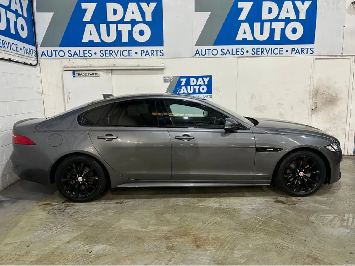 Jaguar XF 2.0 D R-SPORT 180PS 4DR AUTO - Image 3