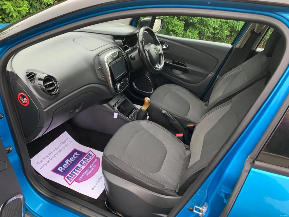 Renault Captur 1.5 DYNAMIQUE NAV DCI 9 90BHP 5DR - Image 6