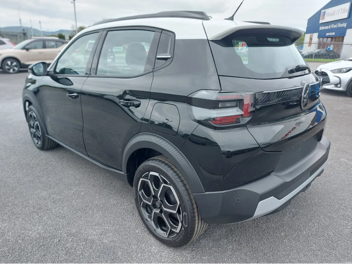 Citroen C3 Plus Puretech 1.2l 100bhp petrol - Image 6