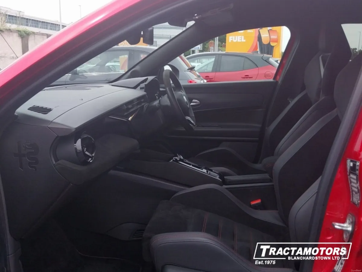 Alfa Romeo Junior SPECIALE TOP SPECIFICATION 54KW - Image 4