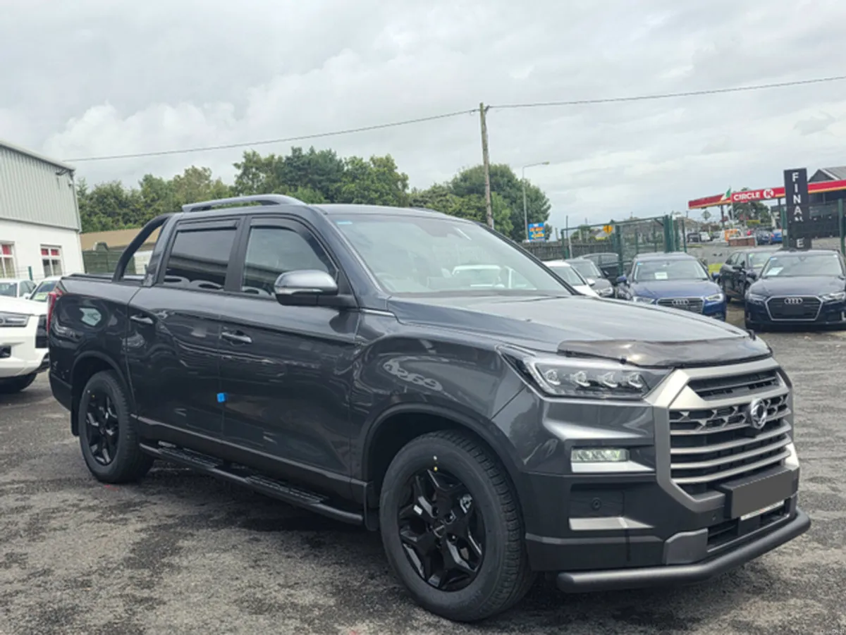 KGM Musso 2.2 PICK UP 5 SEATER COMMERCIAL 4WD 200 - Image 4