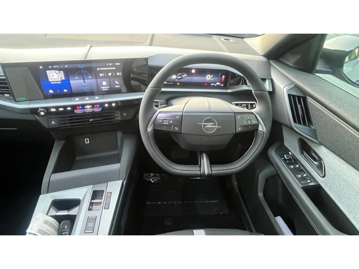 Opel Grandland Hybrid Elegance 1.2 136 BHP Automat - Image 6