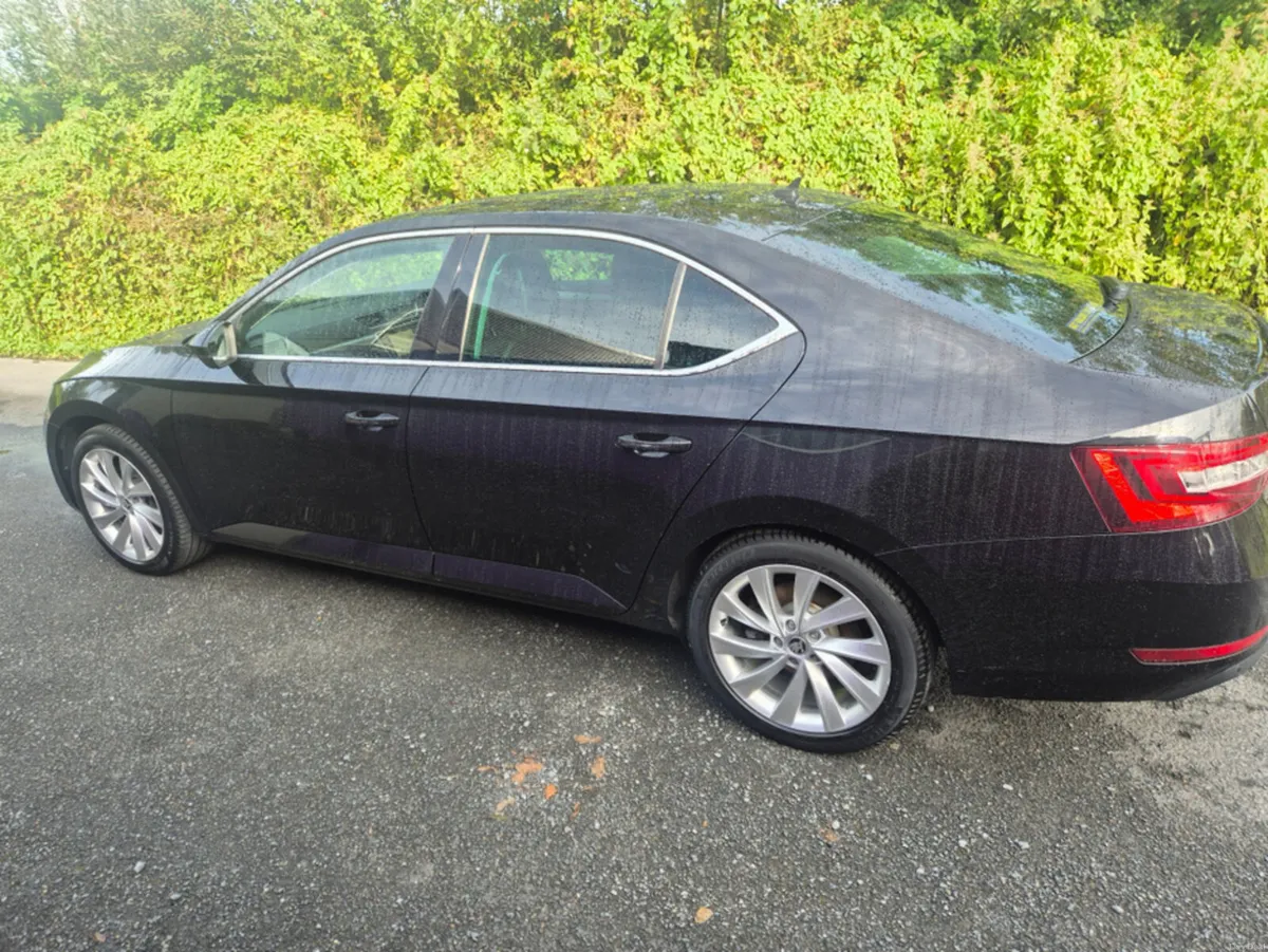 Skoda Superb SE L EXECUTIVE TDI - Image 4