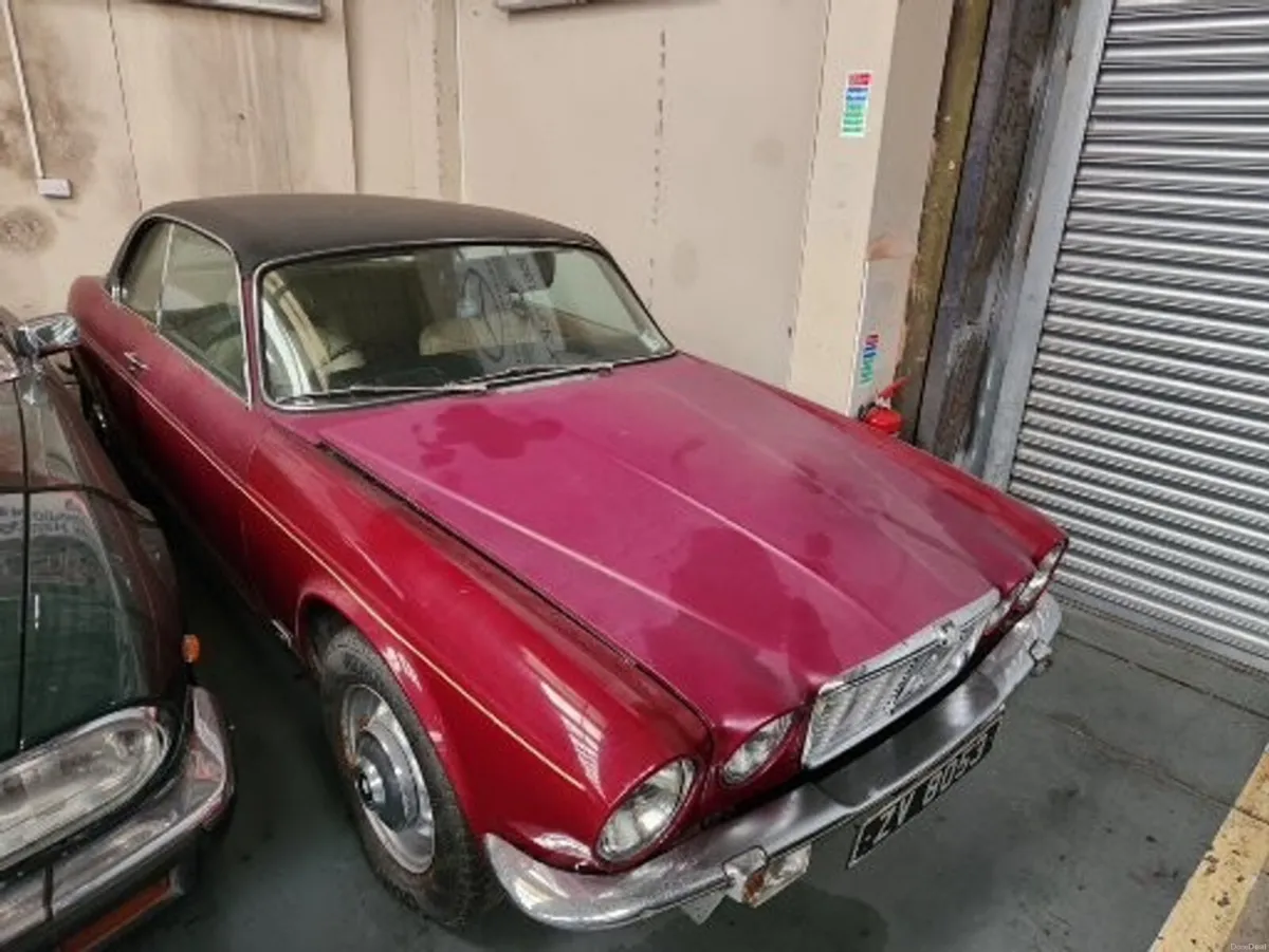 Jaguar XJ 4.2 COUPE  2DR AUTO// RARE CAR REQUIRES - Image 2