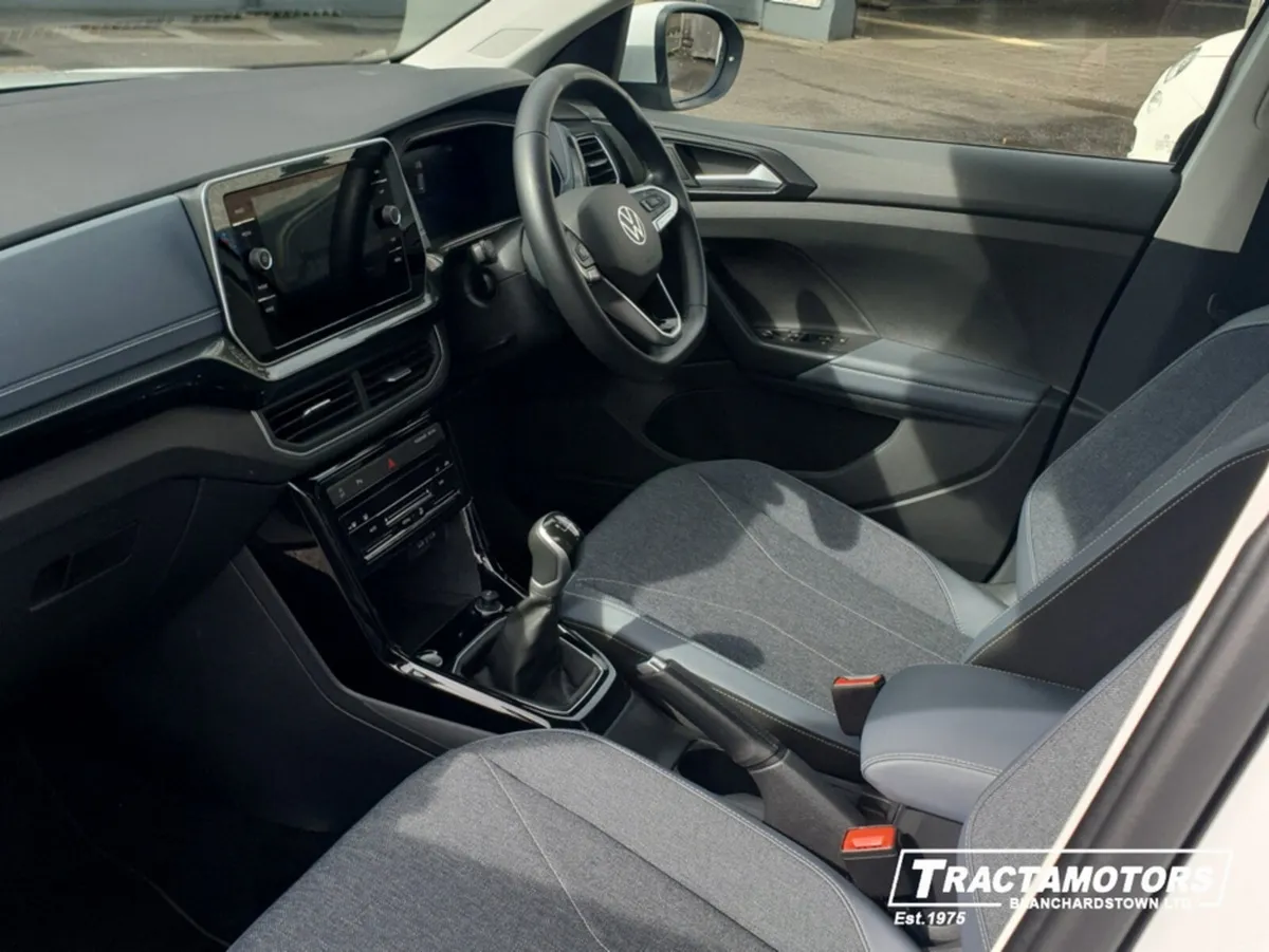 Volkswagen T-Cross STYLE 1.0 TSI M - Image 4