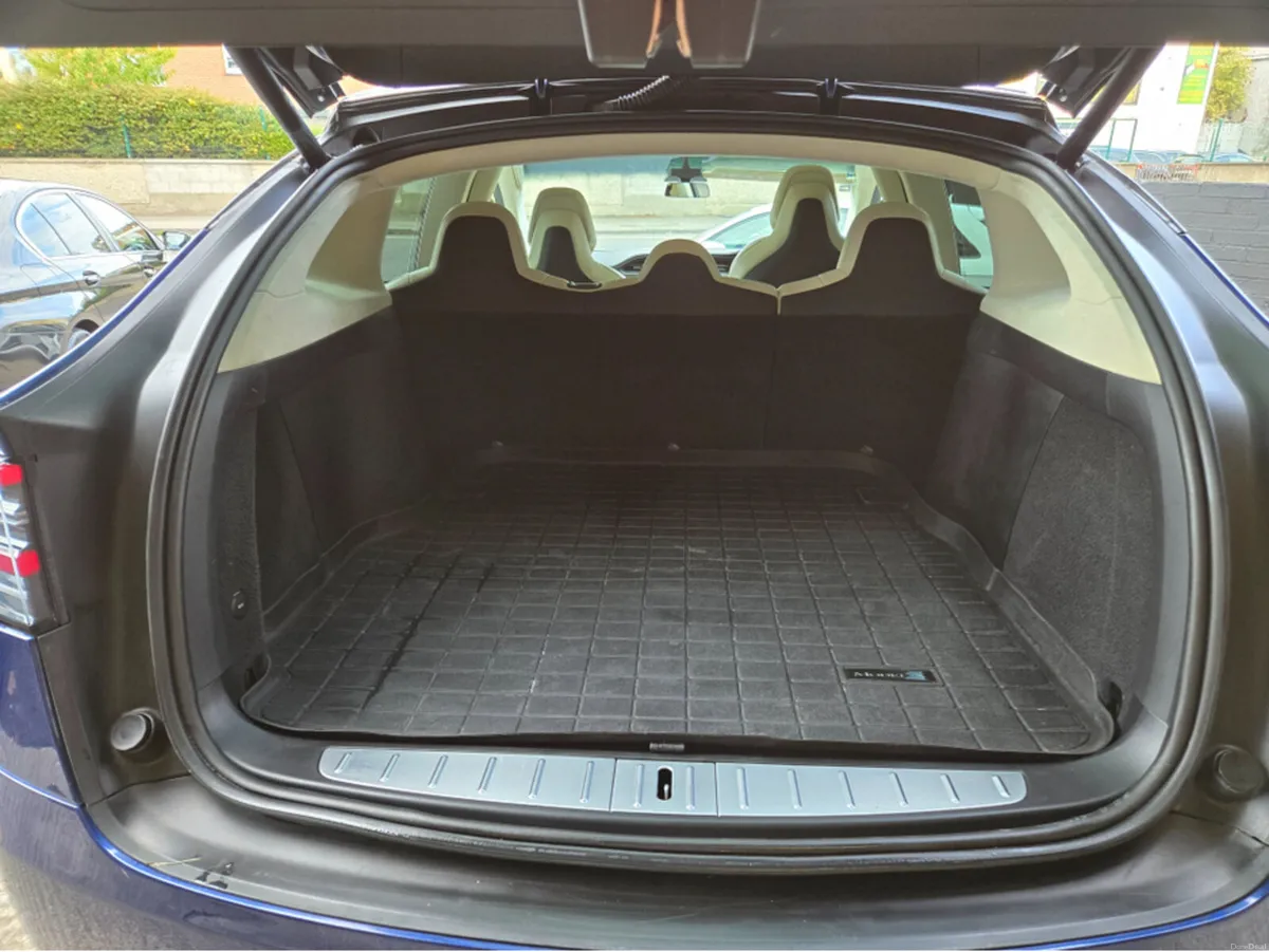 Tesla Model X X 100D ALL MODEL// STUNNING CAR// - Image 2