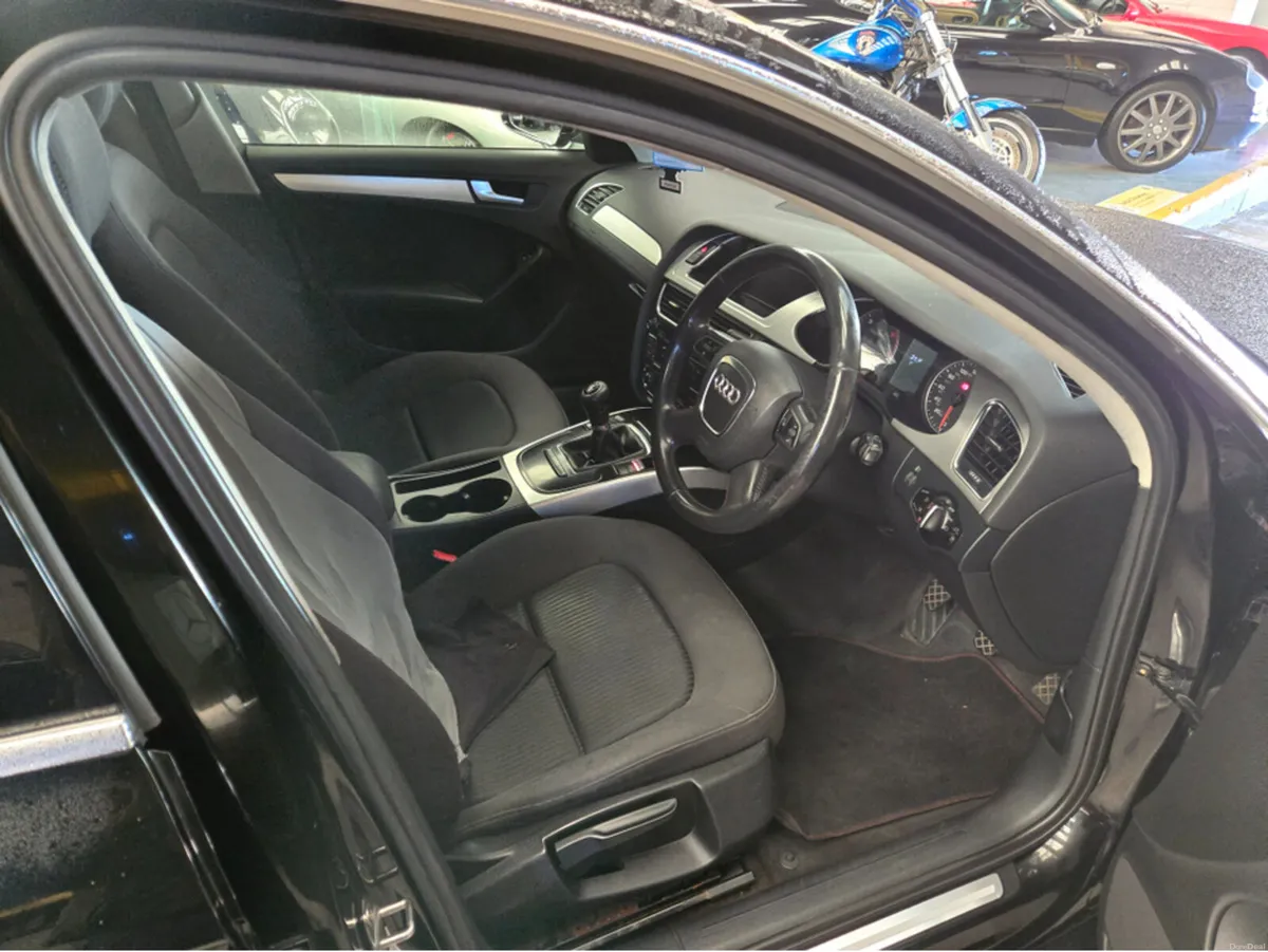 Audi A4 2.0 TDI SE 120PS 5DR CLEAN CAR RECENT NCT - Image 2