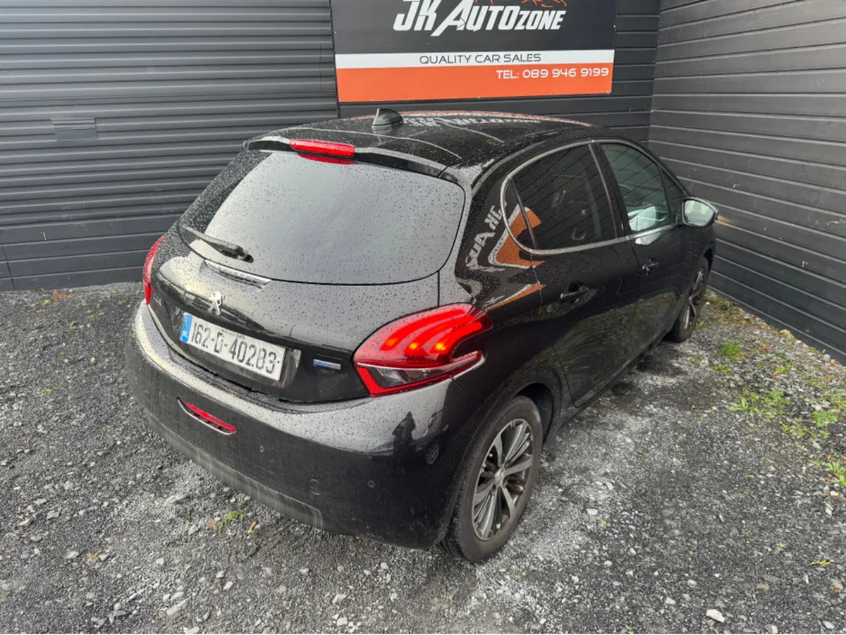 Peugeot 208 1.2 ACTIVE AUTO 5DR - Image 4
