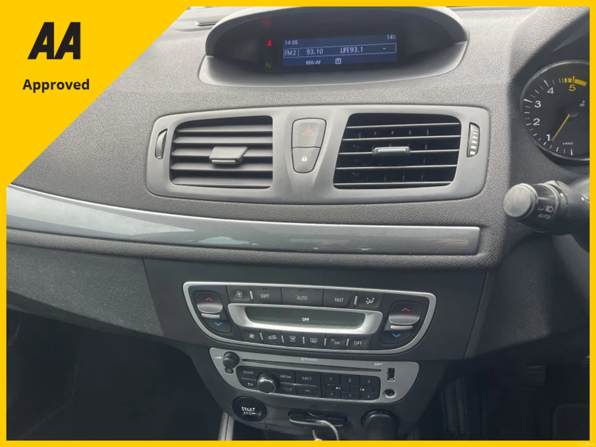 Renault Megane LIMITED EDITION 1.5 DCI  FREE DELIV - Image 2