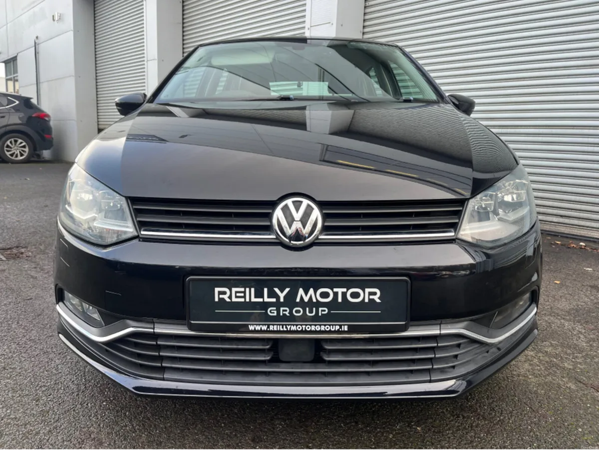 Volkswagen Polo 1.2 PETROL HIGHLINE AUTO - Image 2