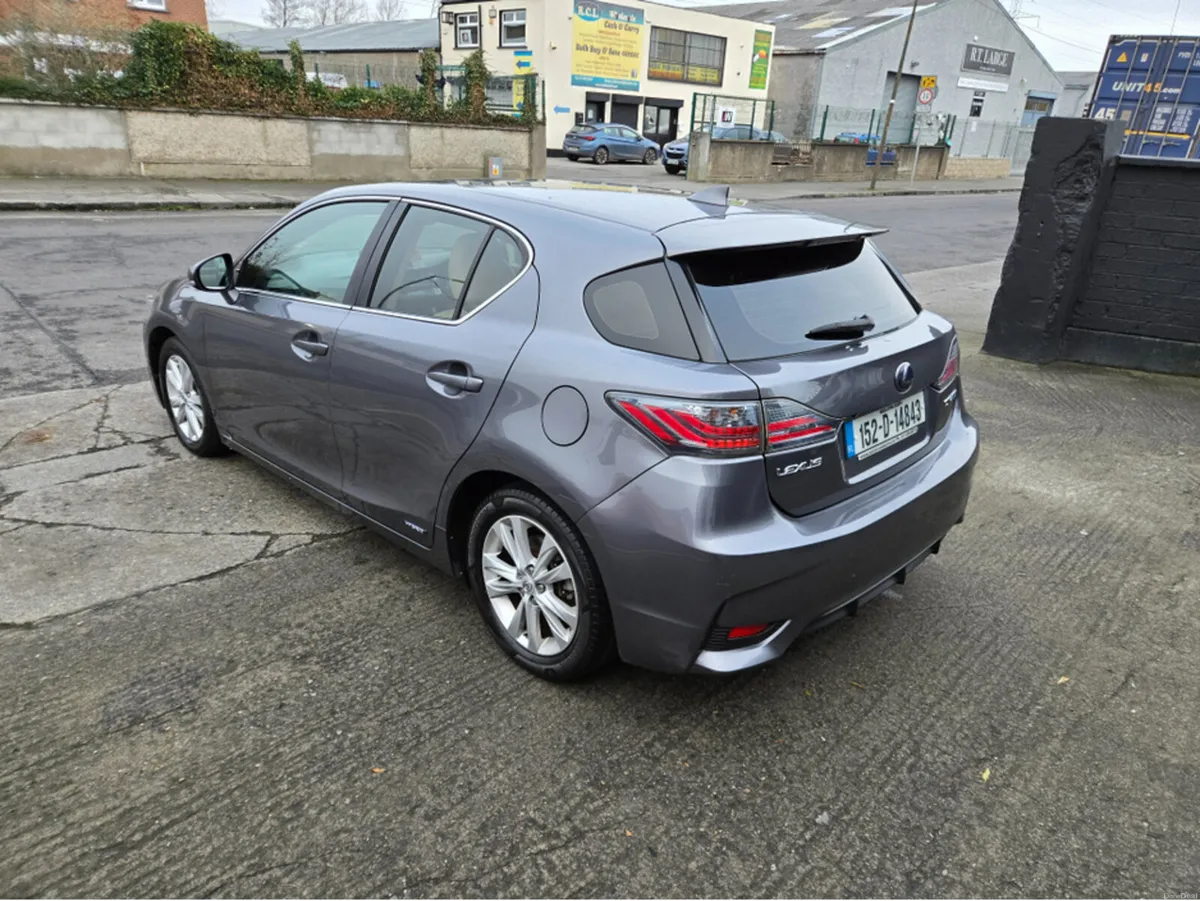 Lexus CT MC EXECUTIVE 4DR AUTO... VERY CLEAN EXAMP - Image 4