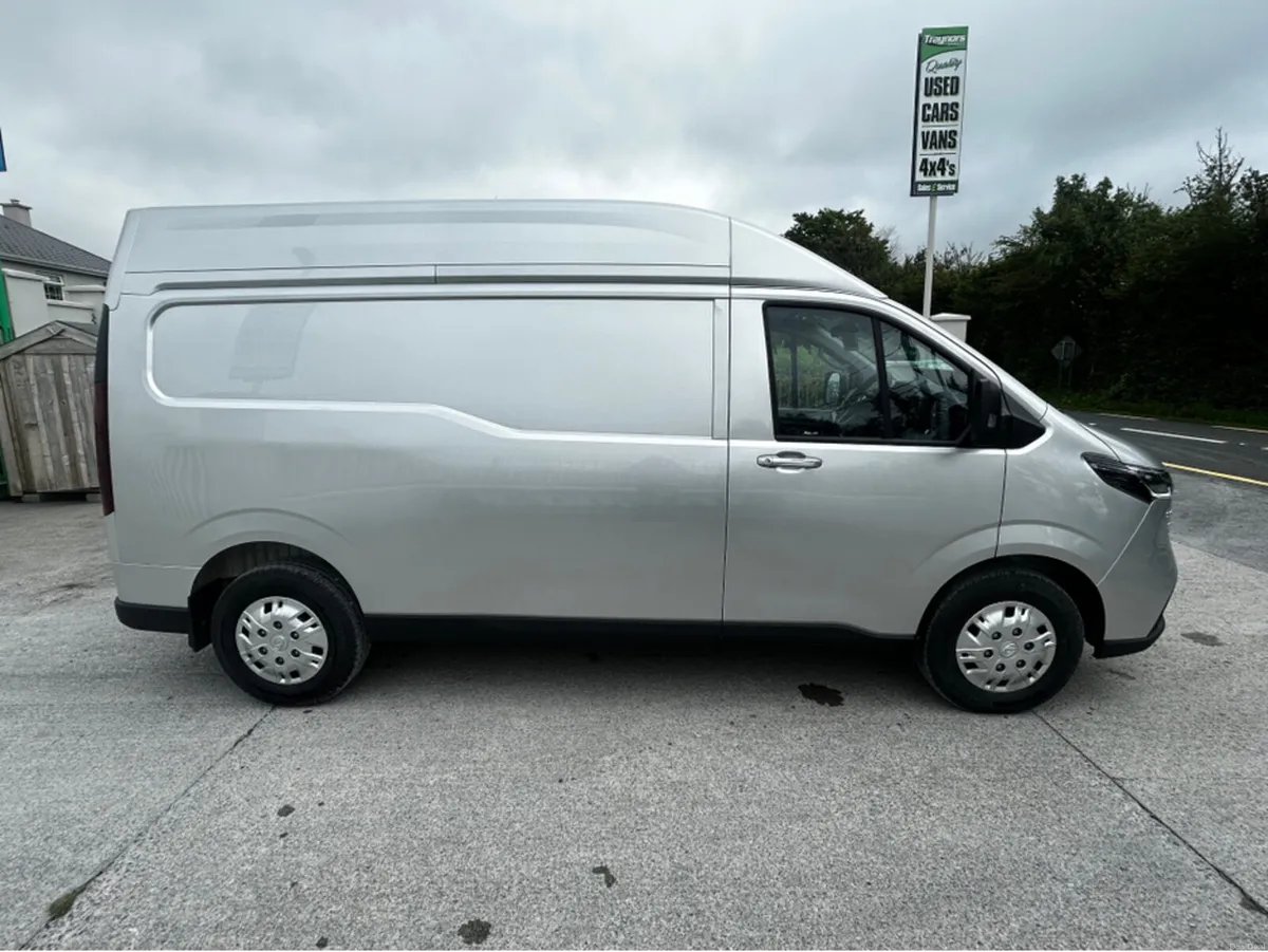 Maxus DELIVER 7 SILVER METALLIC HIGH ROOF IN STOCK - Image 2