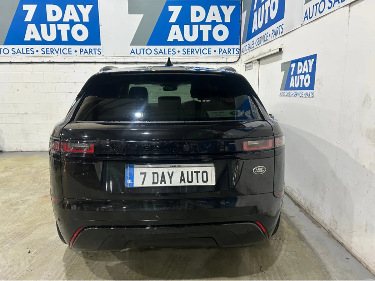 Land Rover Range Rover Velar New Model 2.0 D  AUTO - Image 6