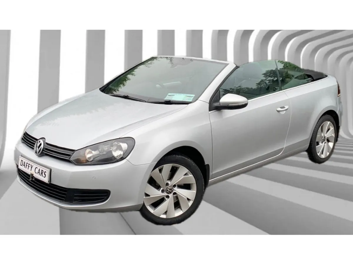 Volkswagen Golf CAB BLUEMOTION 1.2 TSI 105HP MANUA - Image 2