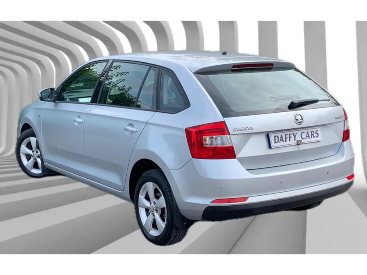 Skoda Rapid SPORTBACK AMBITION 1.6 TDI 90HP 4DR - Image 4