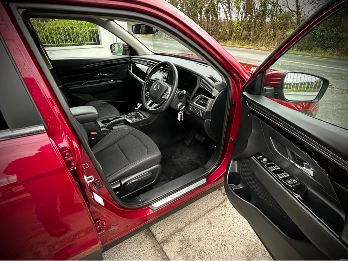 KGM Korando EL 1.6 2WD 4DR AUTO - Image 5
