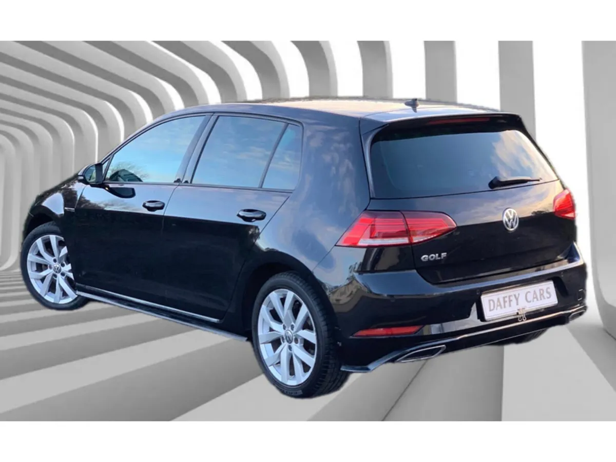 Volkswagen Golf HIGHLINE 1.6 TDI MANUAL 5SPEED 5DR - Image 3