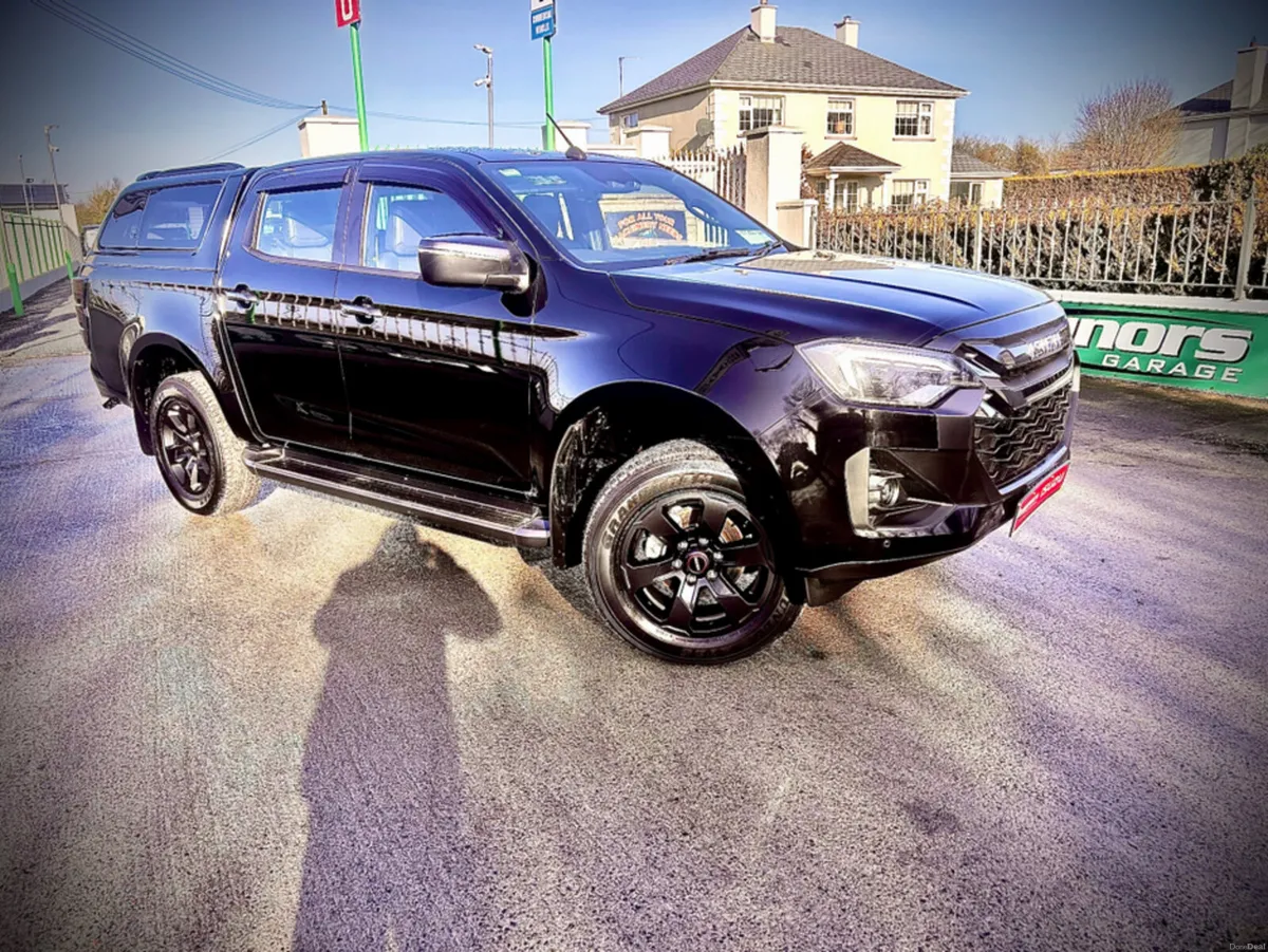 Isuzu D-Max 2025 MODEL RANGE LSE AUTO WITH CANOPY - Image 1