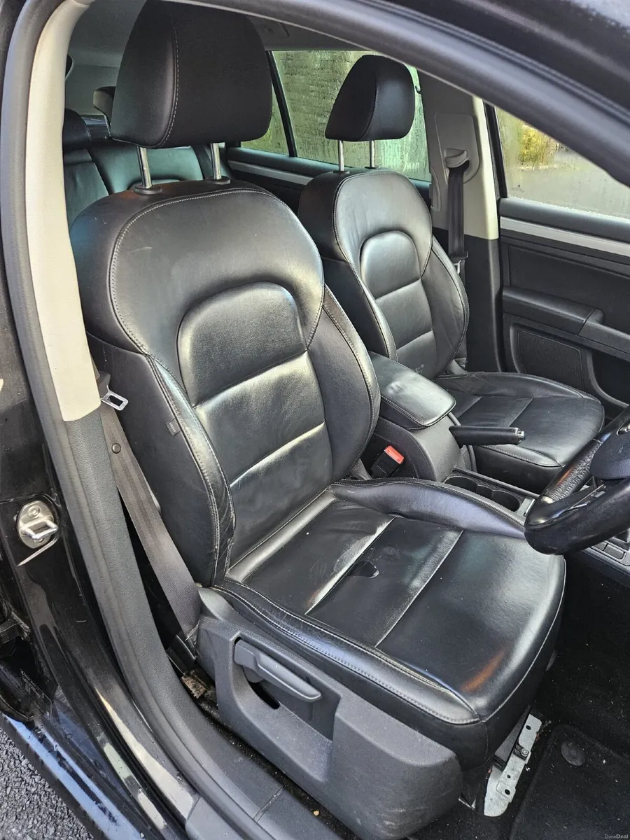 Skoda Superb Estate 2015 - Image 2