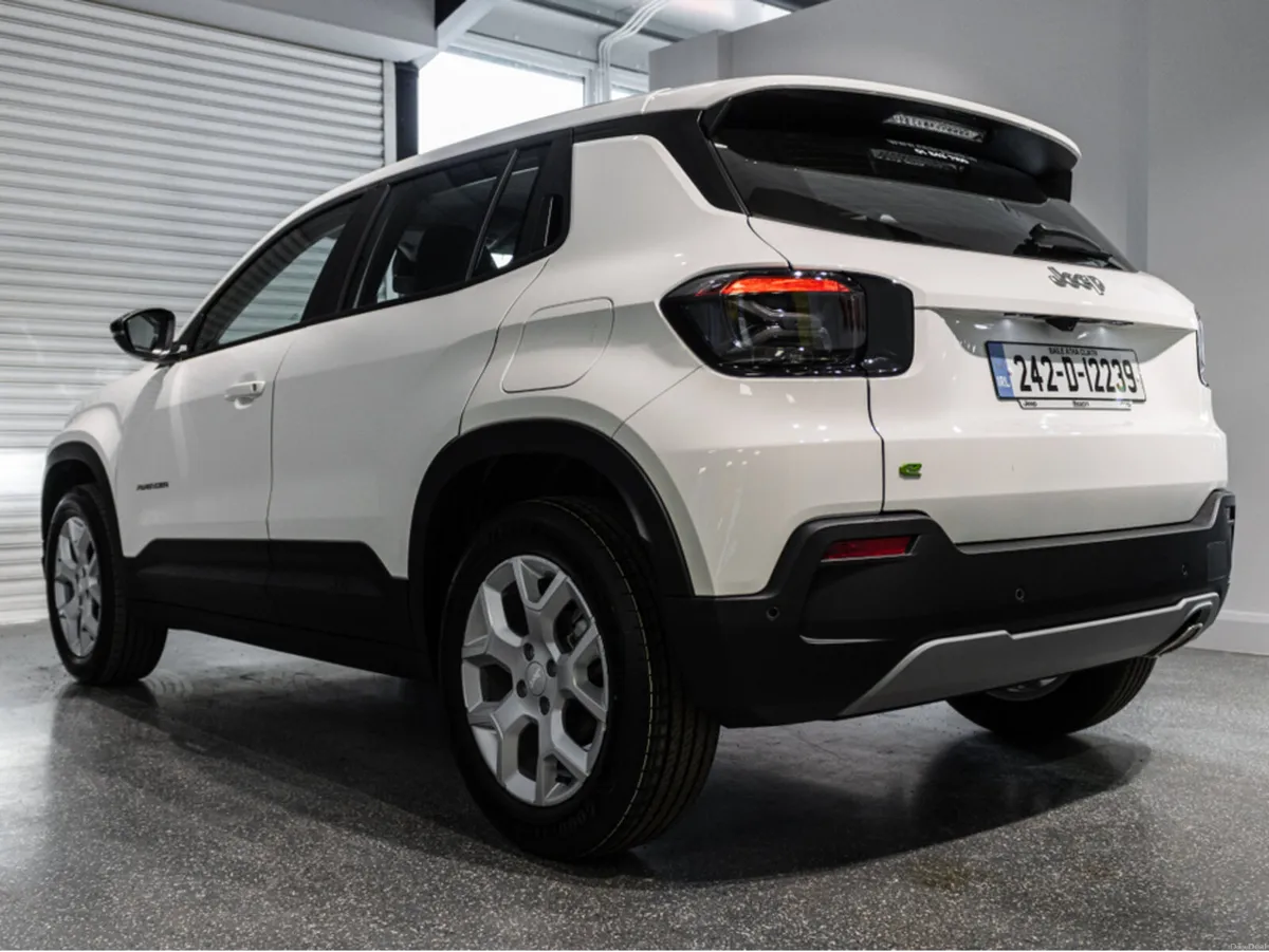 Jeep Avenger HYBRID ALTITUDE 1.2 AT - Image 6