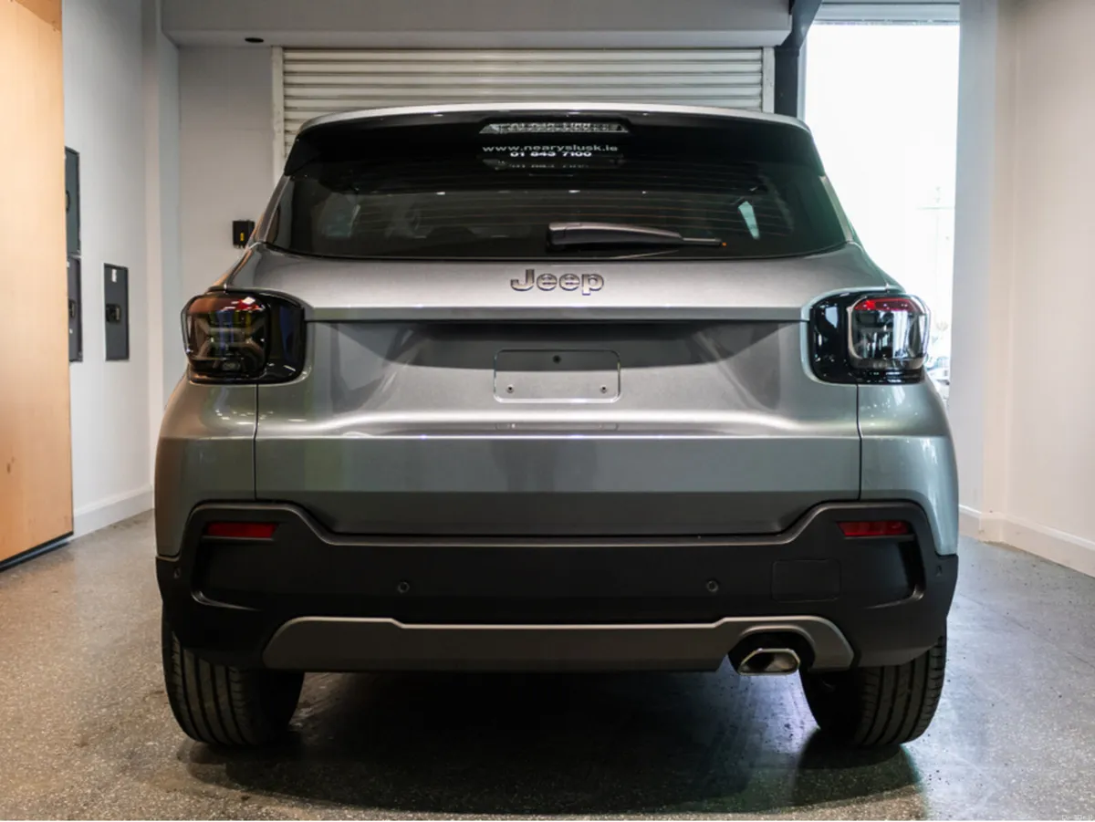 Jeep Avenger LONGITUDE 1.2 MT - Image 5