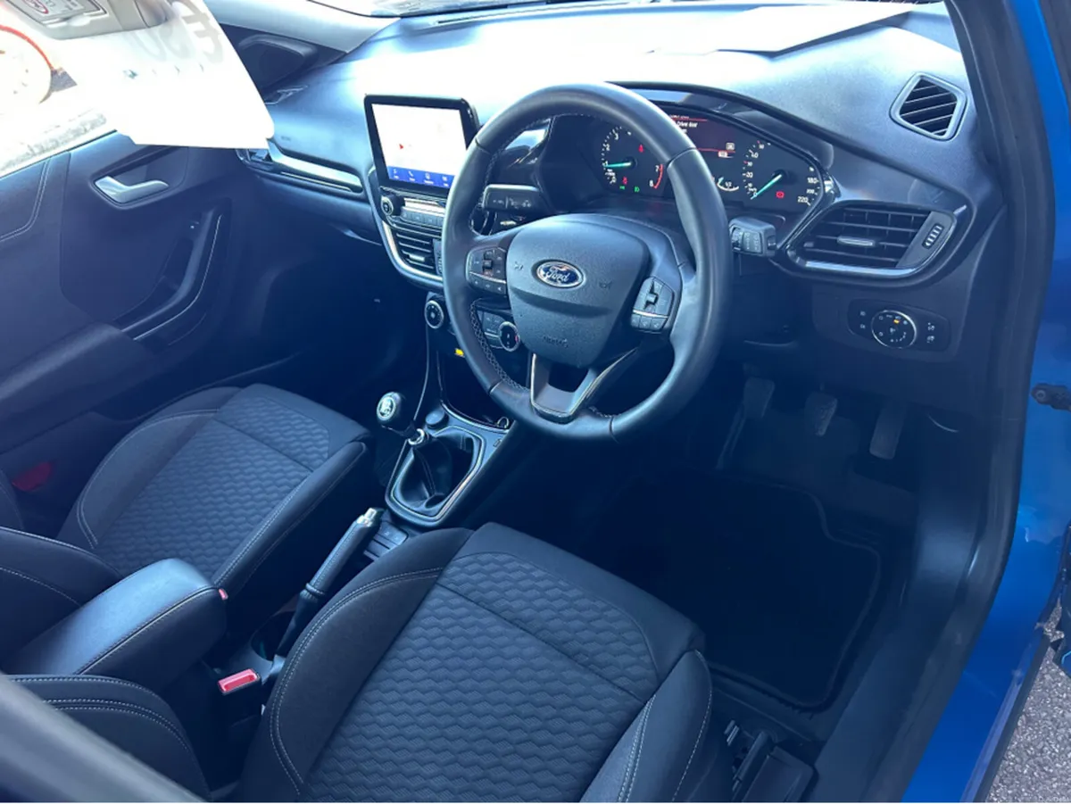 Ford Puma TITANIUM 5DR 1.0T 125 MHEV M6 4 - Image 4