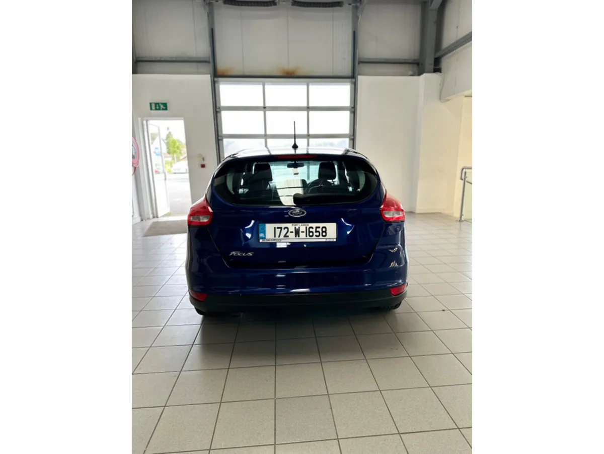 Ford Focus 1.5 TDCI STYLE ECONETIC 105PS 5DR - Image 2