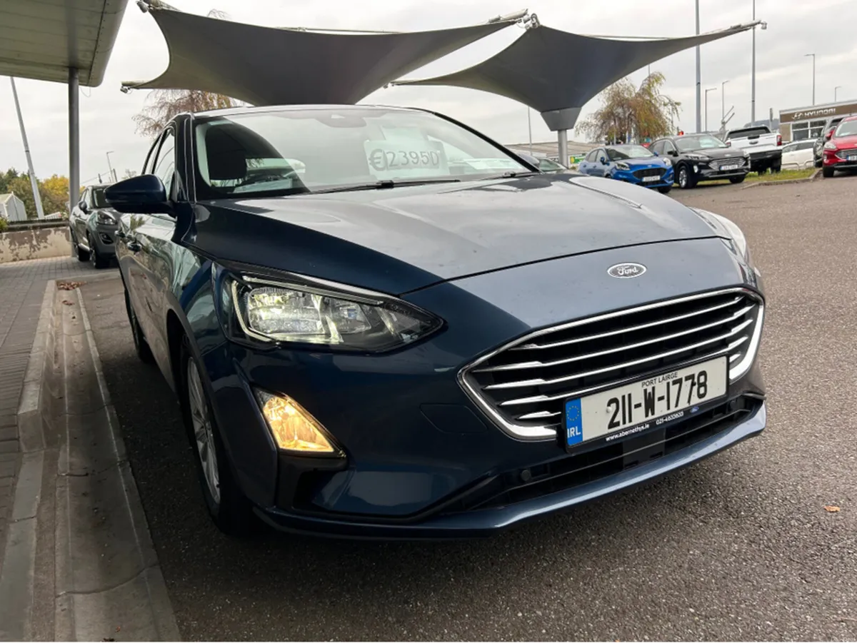Ford Focus TITANIUM EDITION 5DR 1.0T125 MHEV - Image 6